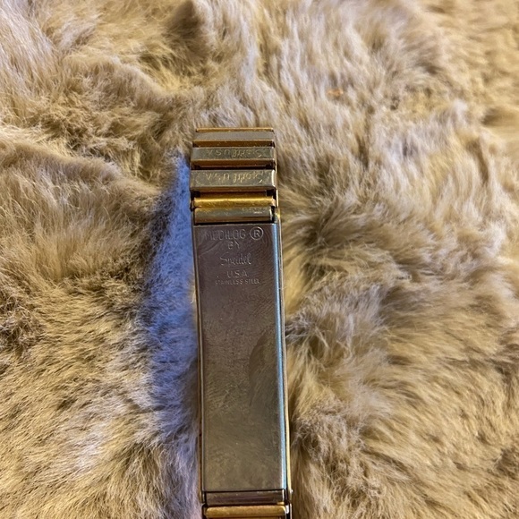 VTG Speidel USA Gold Tone Stretch Bracelet 8” 17mm Wide Secret compartment - Picture 5 of 5